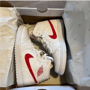 Nike Air Jordan University Red Mid